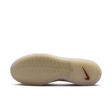 Load image into Gallery viewer, Nike SB - Zoom Nyjah 4 in Desert Khaki/DK Smoke Grey