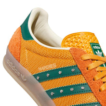 Load image into Gallery viewer, Adidas - Hardies x Gazelle ADV in Rust Orange/Collegiate Green/Gum