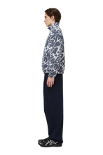 Load image into Gallery viewer, Dime - Reversible Chilling Fleece in Gray/Black