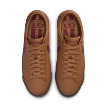 Load image into Gallery viewer, Nike SB - Blazer Low Pro Gt in Light British Tan/Dark Team Red
