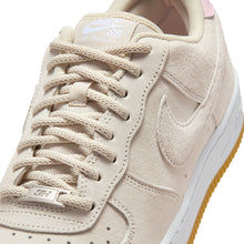 Load image into Gallery viewer, Nike SB - Air Force 1 in Light Orewood Brown/White