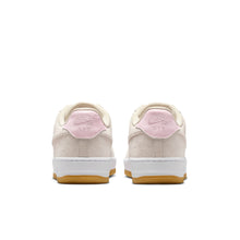 Load image into Gallery viewer, Nike SB - Air Force 1 in Light Orewood Brown/White