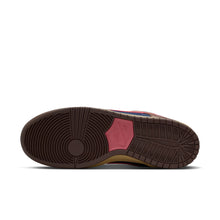 Load image into Gallery viewer, Nike SB - Dunk Low Pro in Baroque Brown/Adobe-Midnight Navy