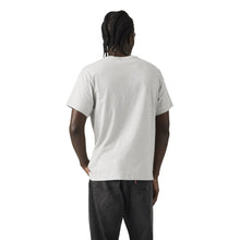 Load image into Gallery viewer, Levi's - Essential Pocket Tee in Neutral
