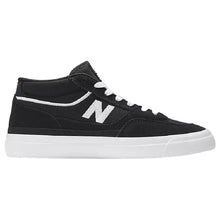 Load image into Gallery viewer, New Balance Numeric - 417 Villani in Black/White
