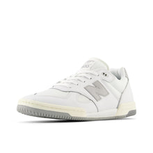 Load image into Gallery viewer, New Balance Numeric - 600 Tom Knox in White/Grey
