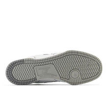 Load image into Gallery viewer, New Balance Numeric - 600 Tom Knox in White/Grey
