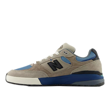 Load image into Gallery viewer, New Balance Numeric - Andrew Reynolds 933 in Mushroom/Still Water
