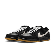 Load image into Gallery viewer, Nike SB - Dunk Low Pro in Black/White-Black-Gum Light Brown

