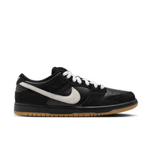 Load image into Gallery viewer, Nike SB - Dunk Low Pro in Black/White-Black-Gum Light Brown
