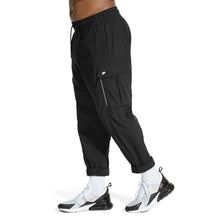 Load image into Gallery viewer, Nike - Everyday Plus Cushioned Training Crew Socks in White/Black (6 Pairs)
