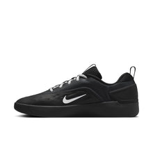 Load image into Gallery viewer, Nike SB - Zoom Nyjah 4 in Black/White-Black-White
