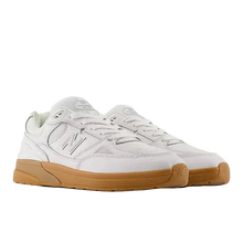 Load image into Gallery viewer, New Balance Numeric - Andrew Reynolds 933 in White/Black
