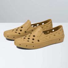 Load image into Gallery viewer, Vans Slip-on Trek in Mustard Gold
